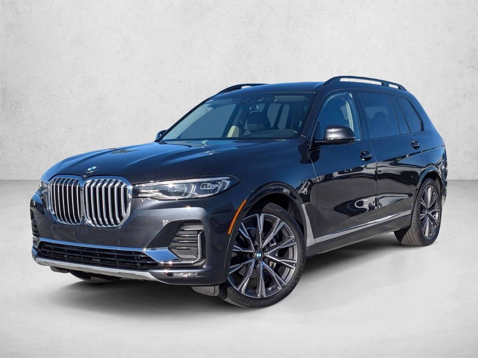 2021 BMW X7 40i's photo
