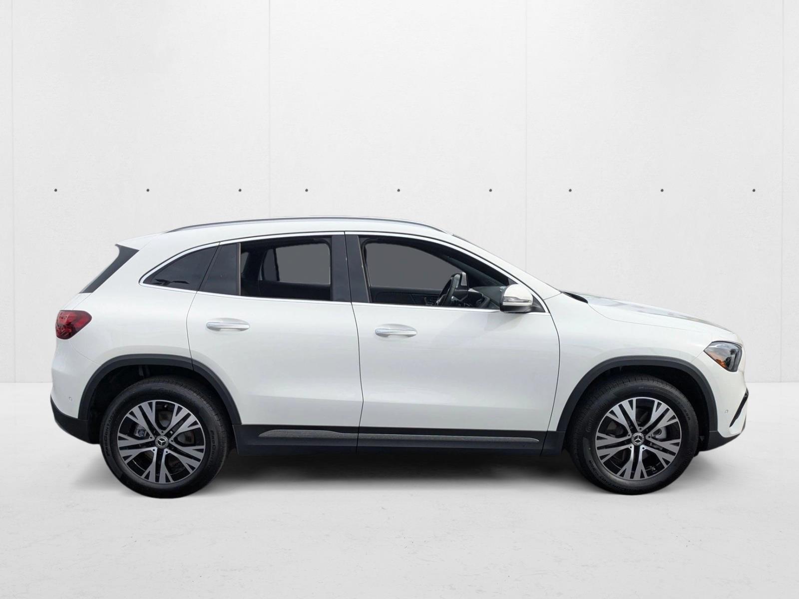 2025 Mercedes Benz GLA 250 photo 2