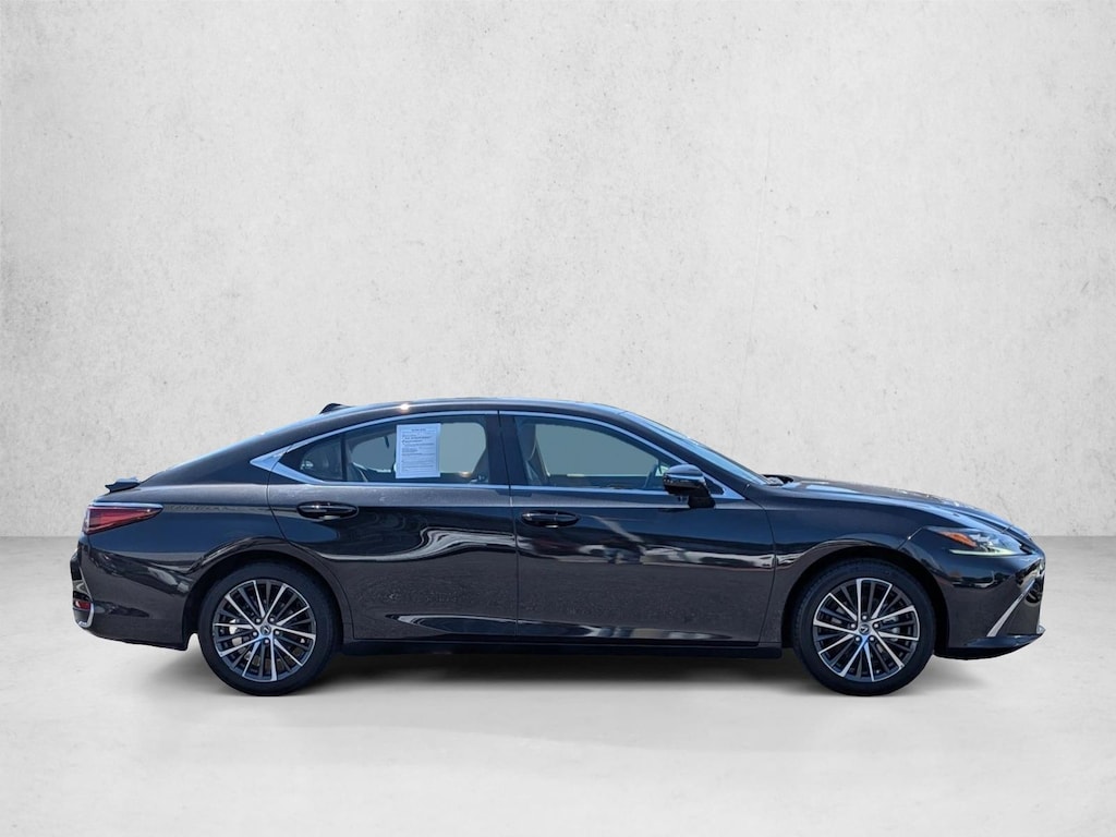Used 2024 Lexus ES Base Sedan