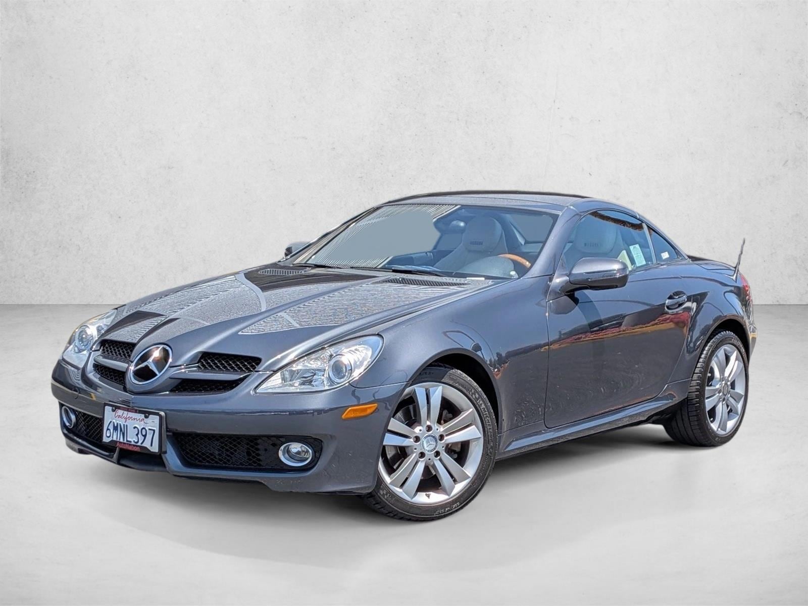 2010 Mercedes-Benz SLK SLK300 Diamond White Edition's photo