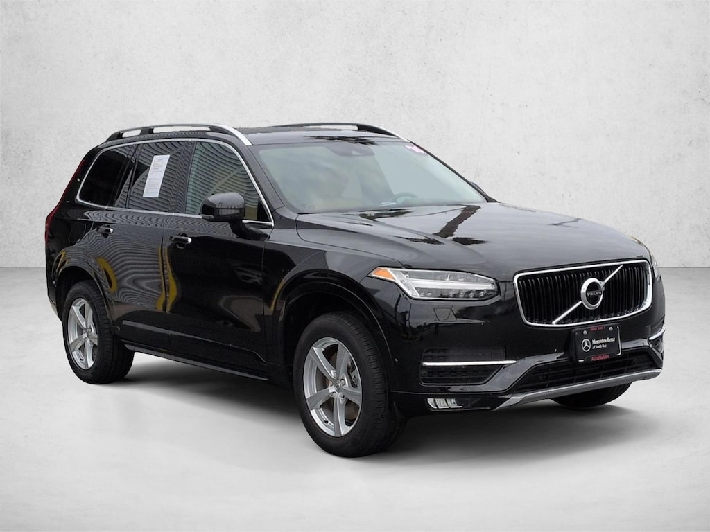 Used 2016 Volvo XC90 T5 Momentum AWD SUV