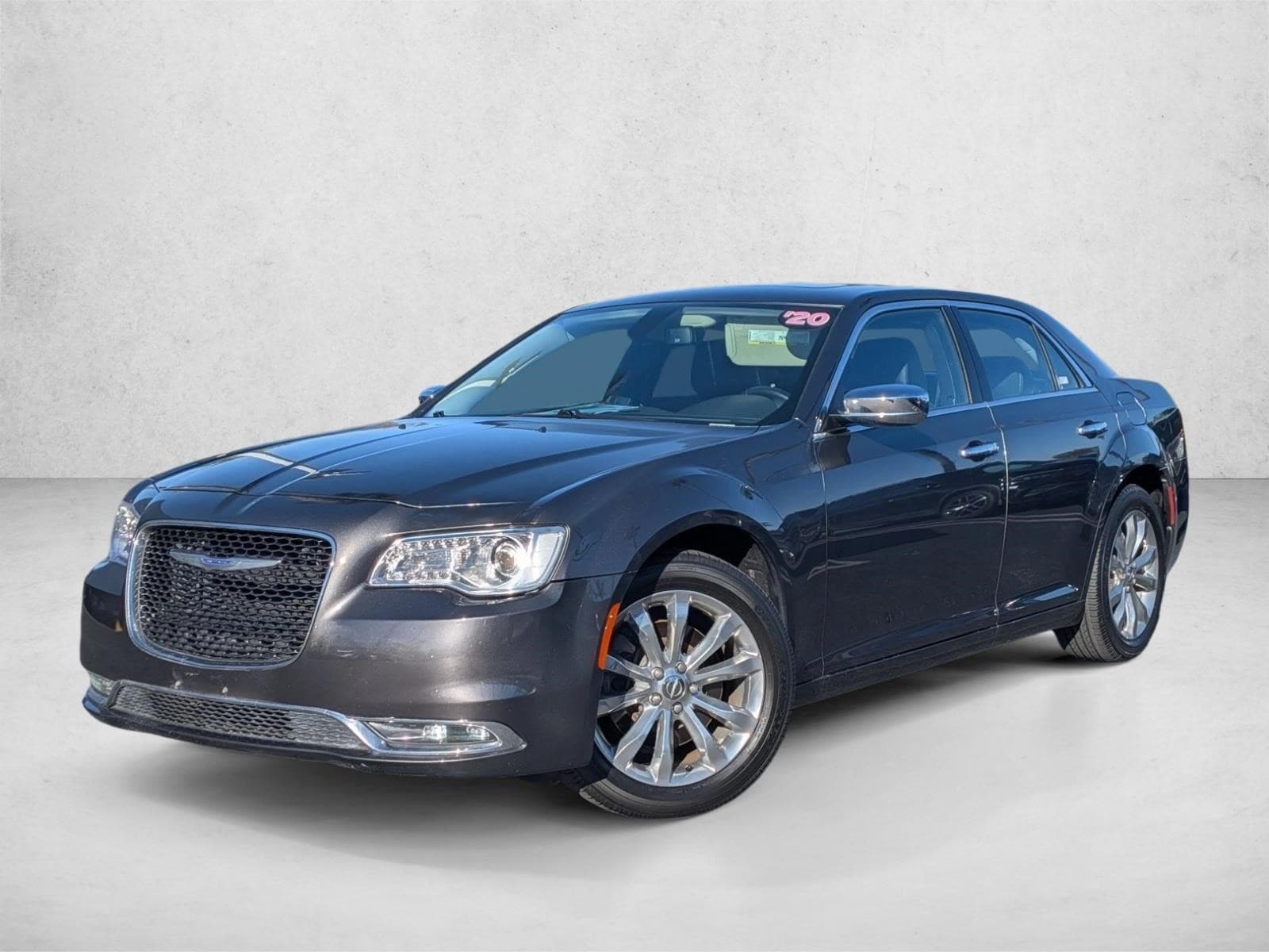2020 Chrysler 300 Limited's photo