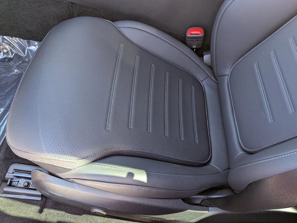 New 2025 Mercedes-Benz C-Class C 300 Sedan Sedan