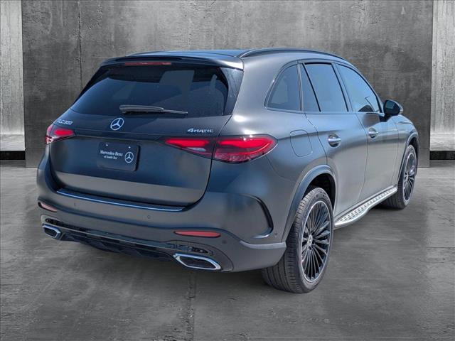 2025 Mercedes Benz GLC 300 4MATIC photo 2