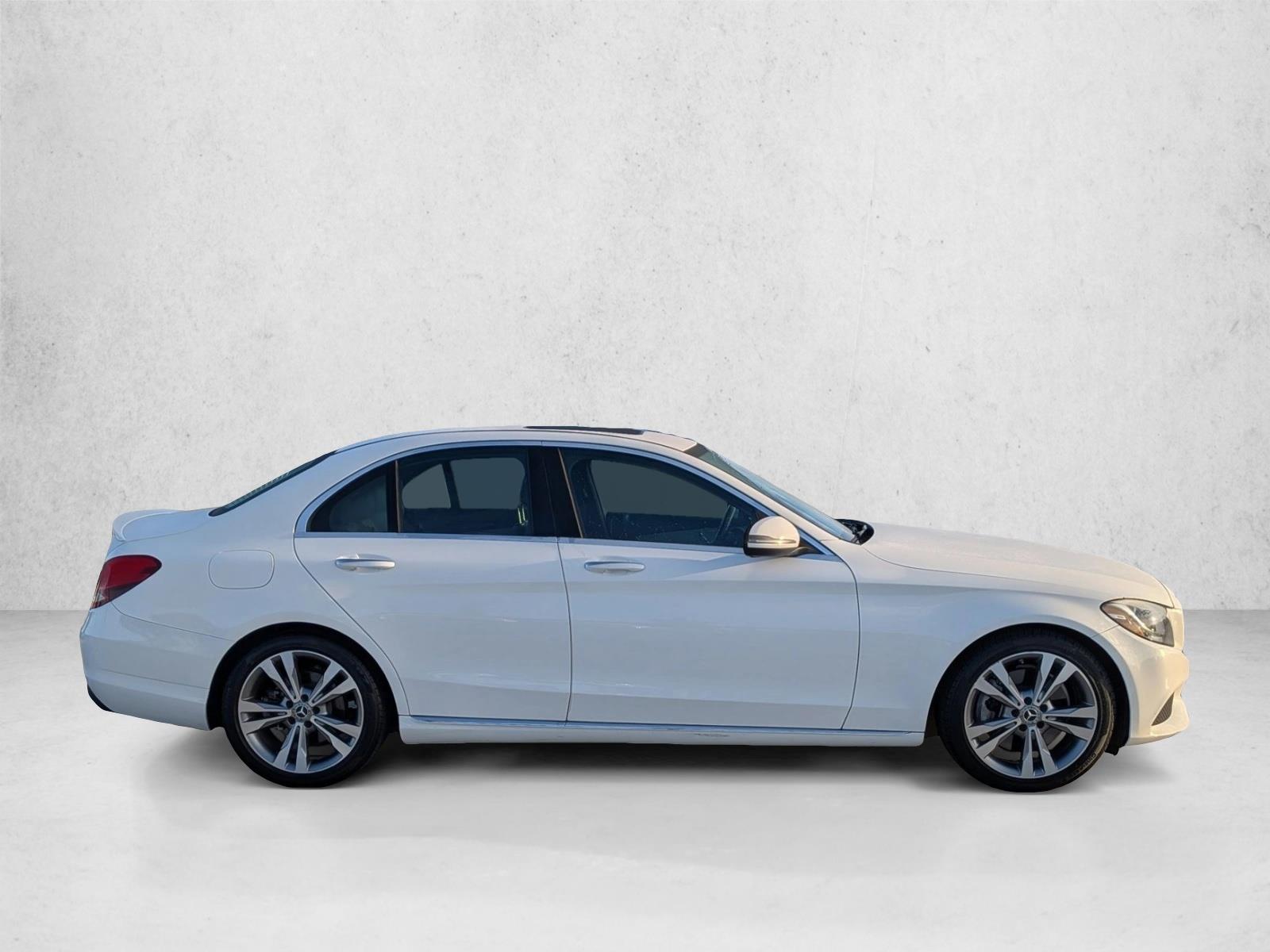 2018 Mercedes Benz C 300 Sedan photo 4