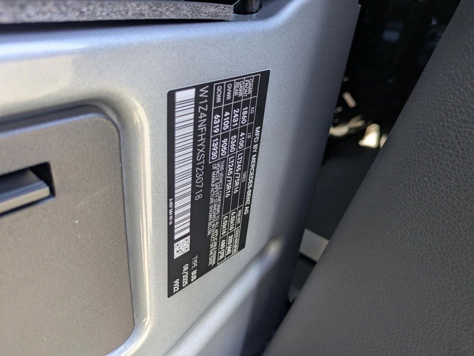 2025 Mercedes-Benz Sprinter Passenger Van Base - Photo 19