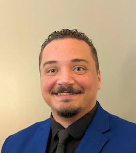 Staff member George Toma from ID_efca5e4c0d44