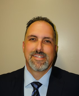 Staff member Chris Mazzio from ID_e4078f3ae6e5
