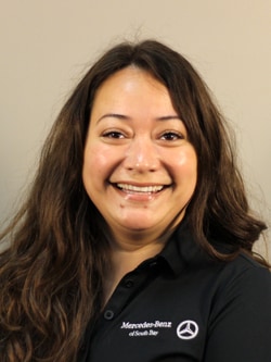 Staff member April Cortez from ID_e4078f3ae6e5