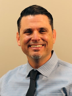 Staff member Dan Rost from ID_e4078f3ae6e5