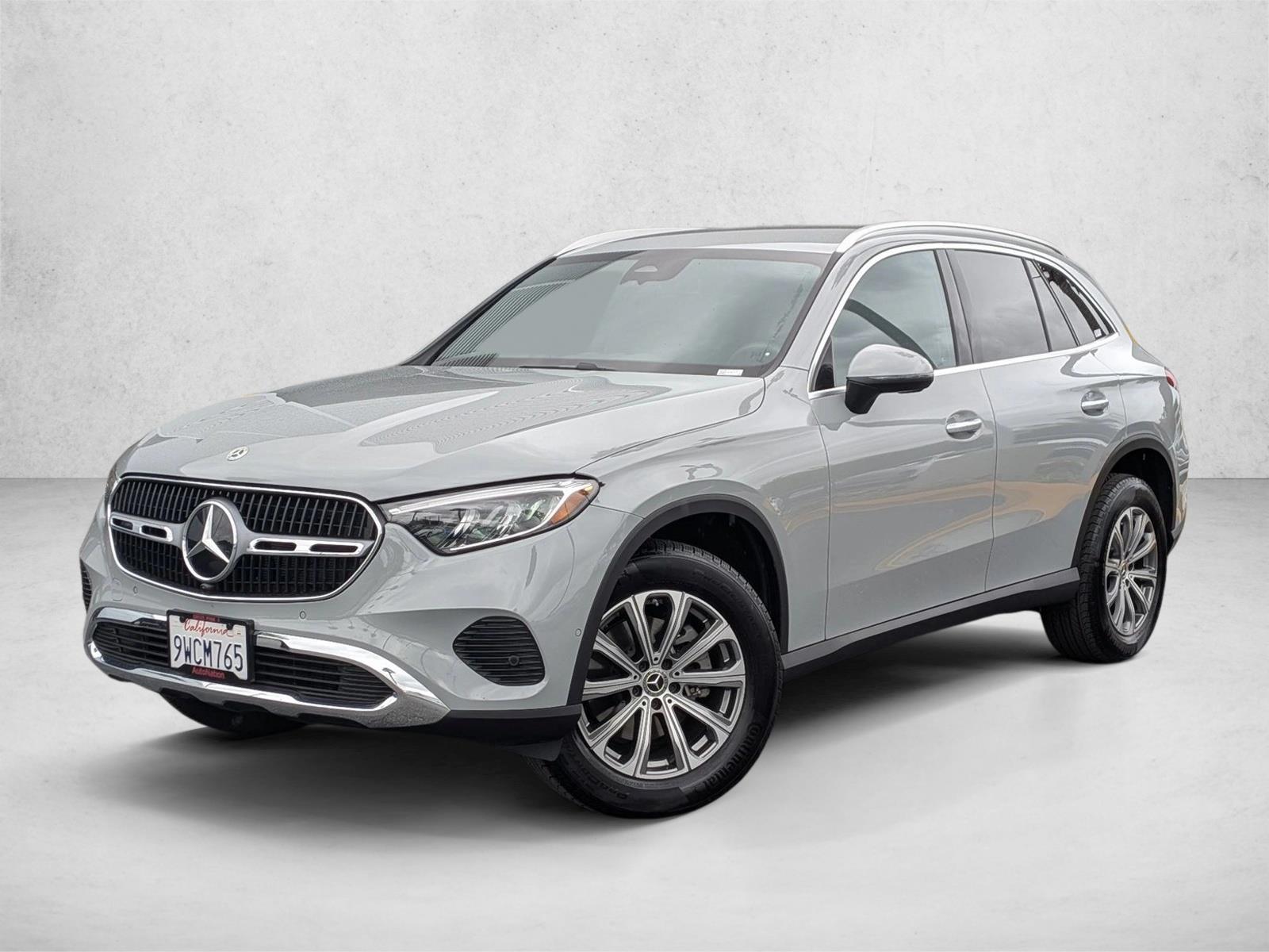 2026 Mercedes-Benz GLC GLC 300's photo