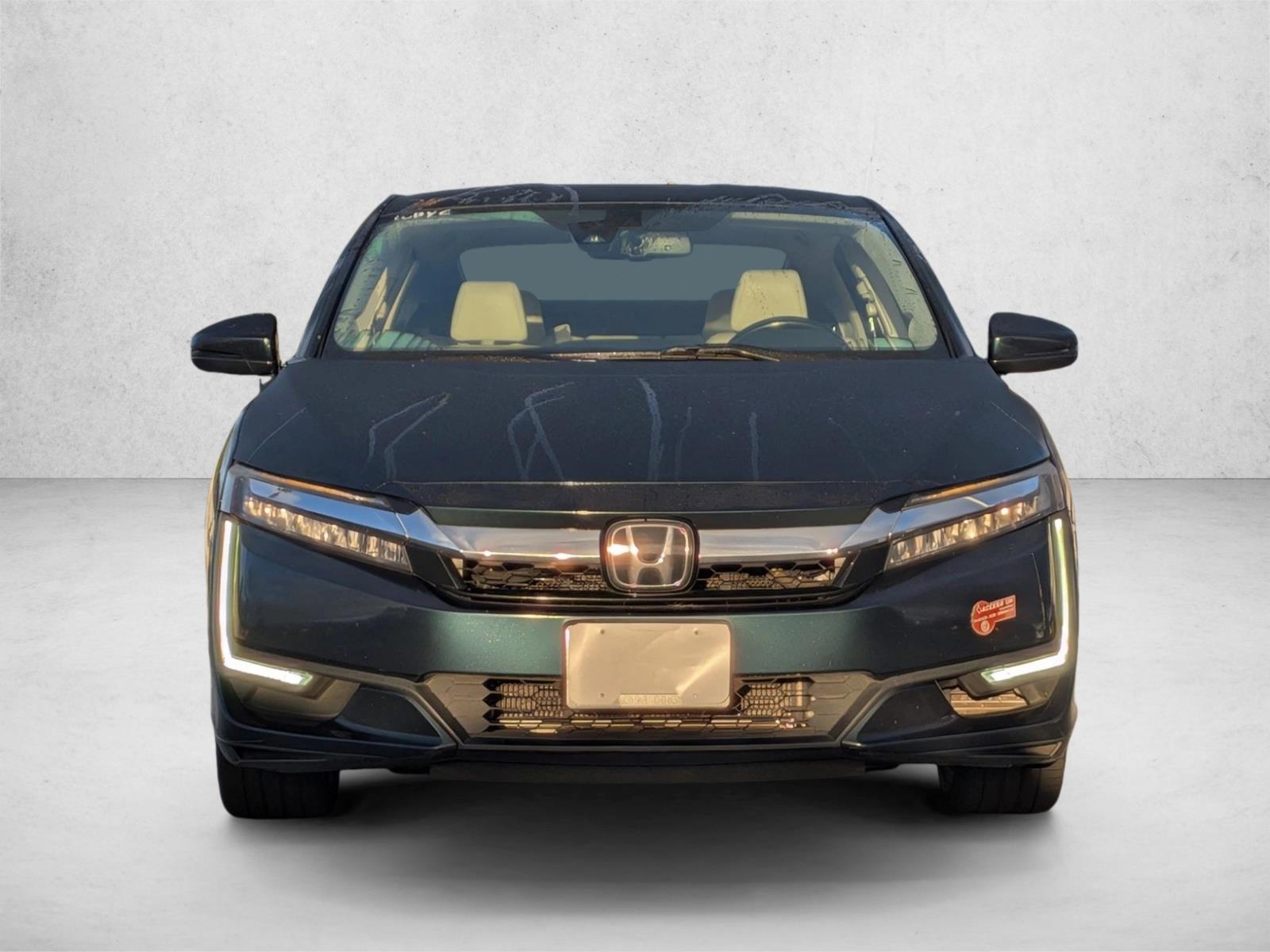 2018 Honda Clarity Touring photo 2