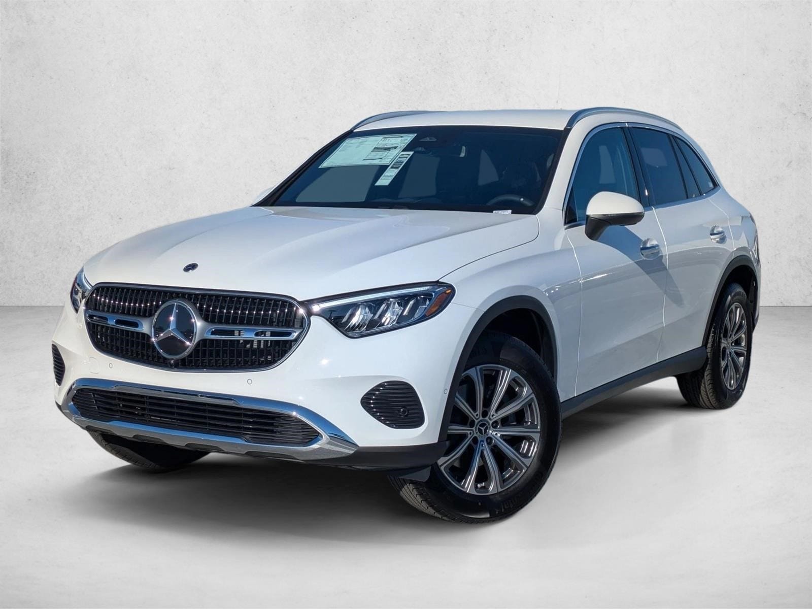 2026 Mercedes-Benz GLC Base's photo