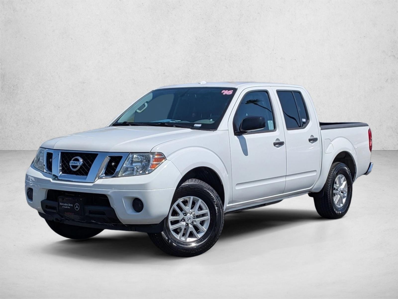2016 Nissan Frontier 4.0 SV Crew Cab 4X4 AT SWB's photo