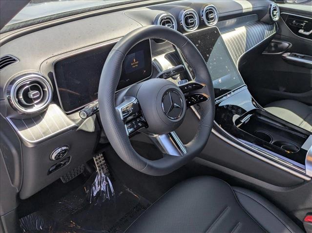 2025 Mercedes Benz GLC 300 4MATIC photo 3