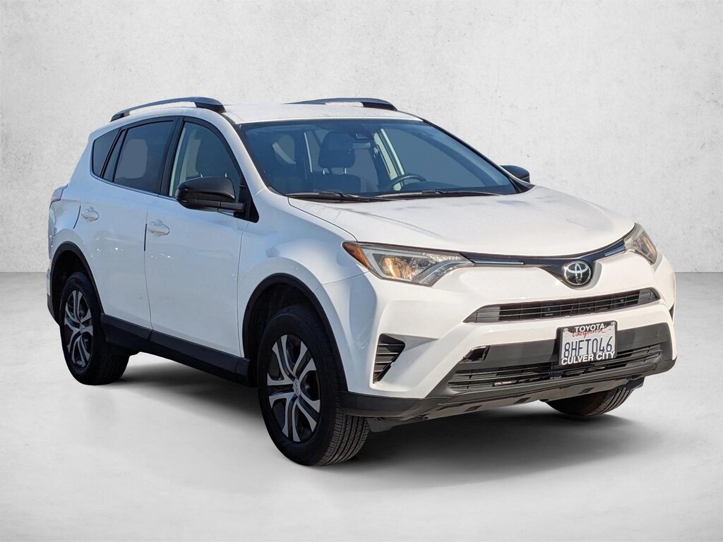 Used 2018 Toyota RAV4 LE SUV