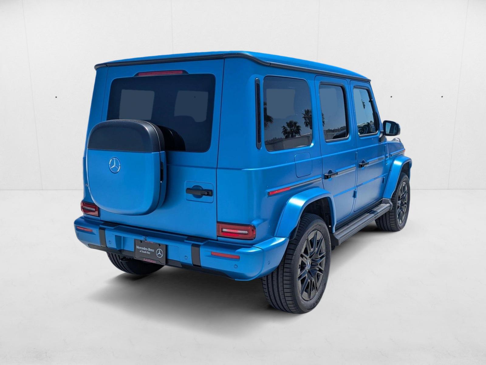 2025 Mercedes Benz G photo 2