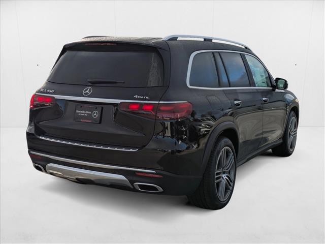 2025 Mercedes Benz GLS 450 4MATIC photo 2