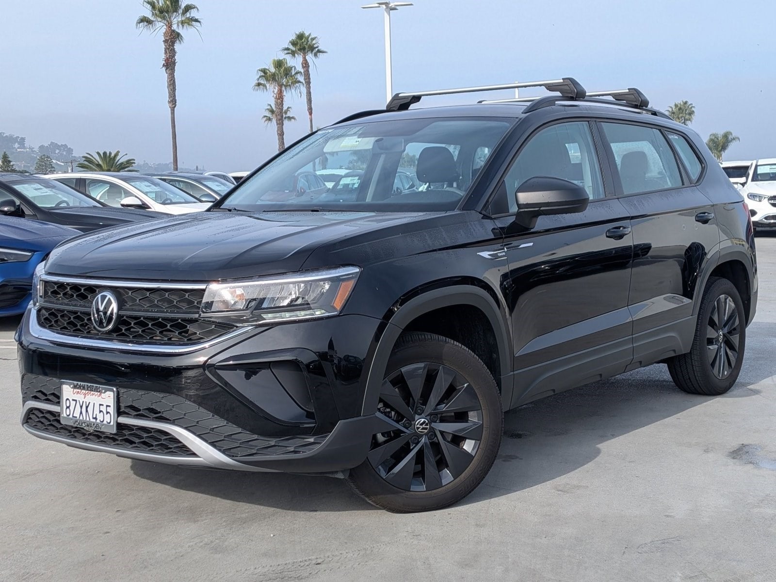 2023 Volkswagen Taos S's photo