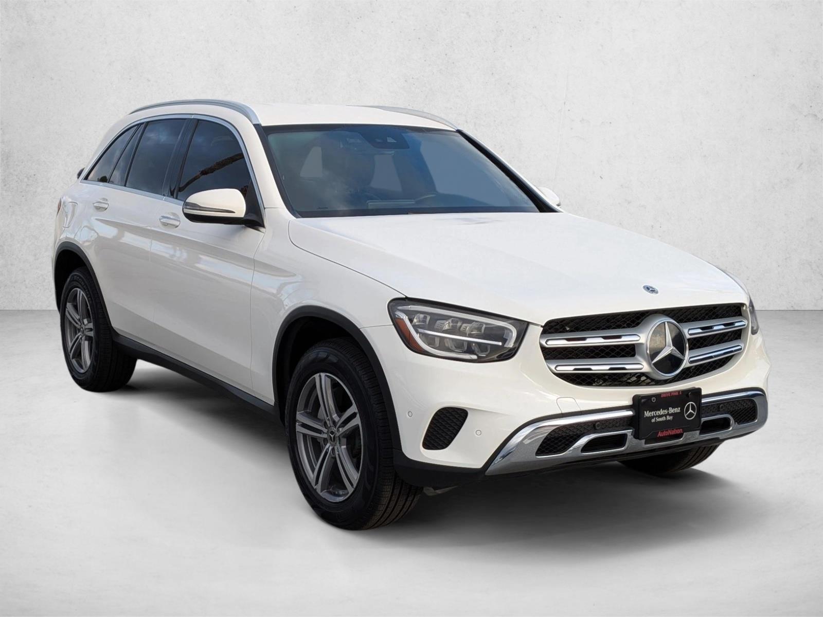 2022 Mercedes Benz GLC 300 photo 3