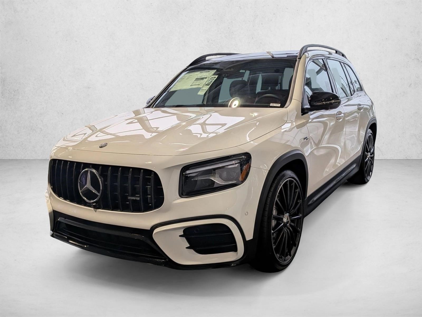 2025 Mercedes-Benz GLB GLB35 AMG's photo