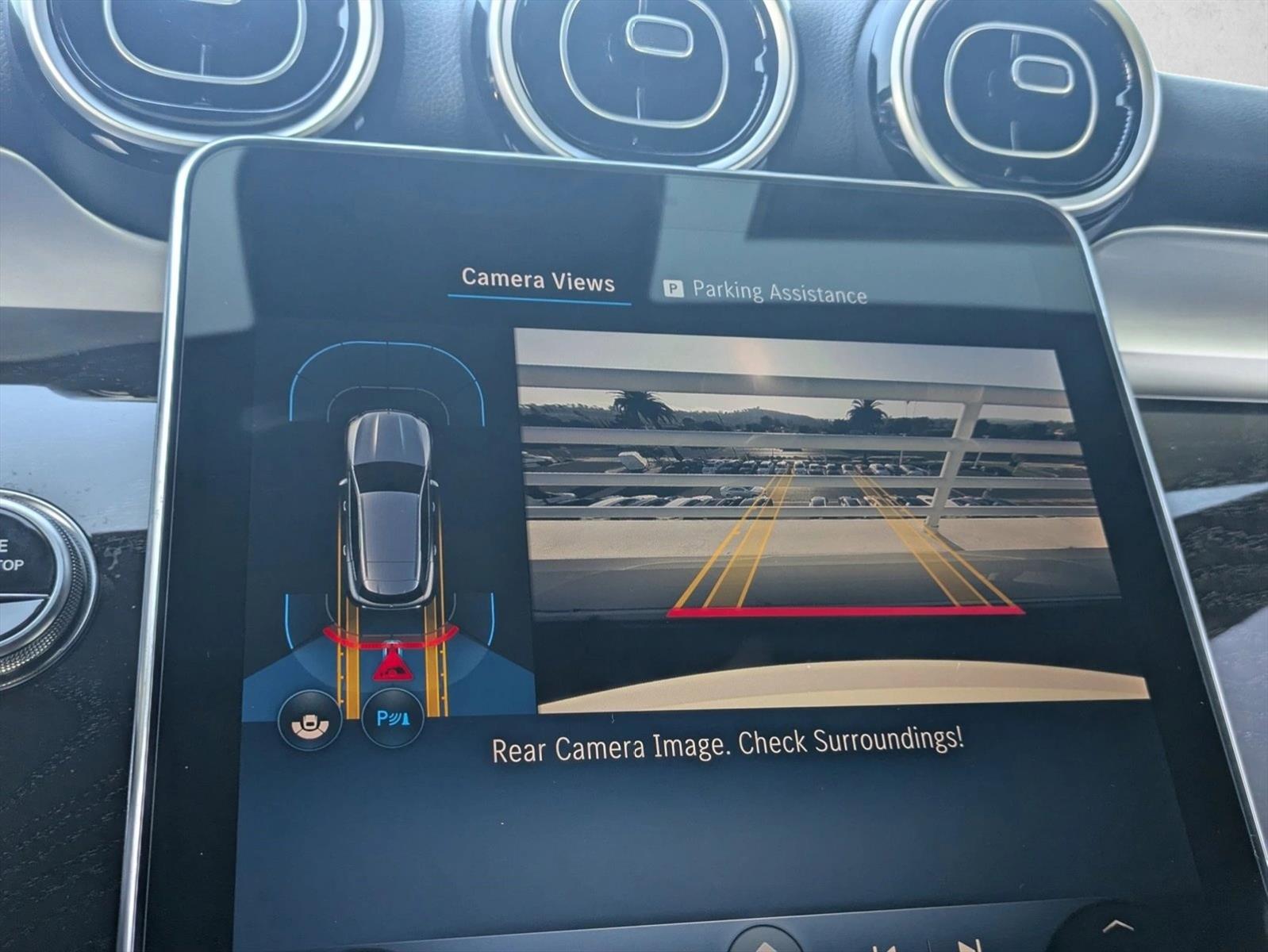 2026 Mercedes Benz GLC 300 photo 4