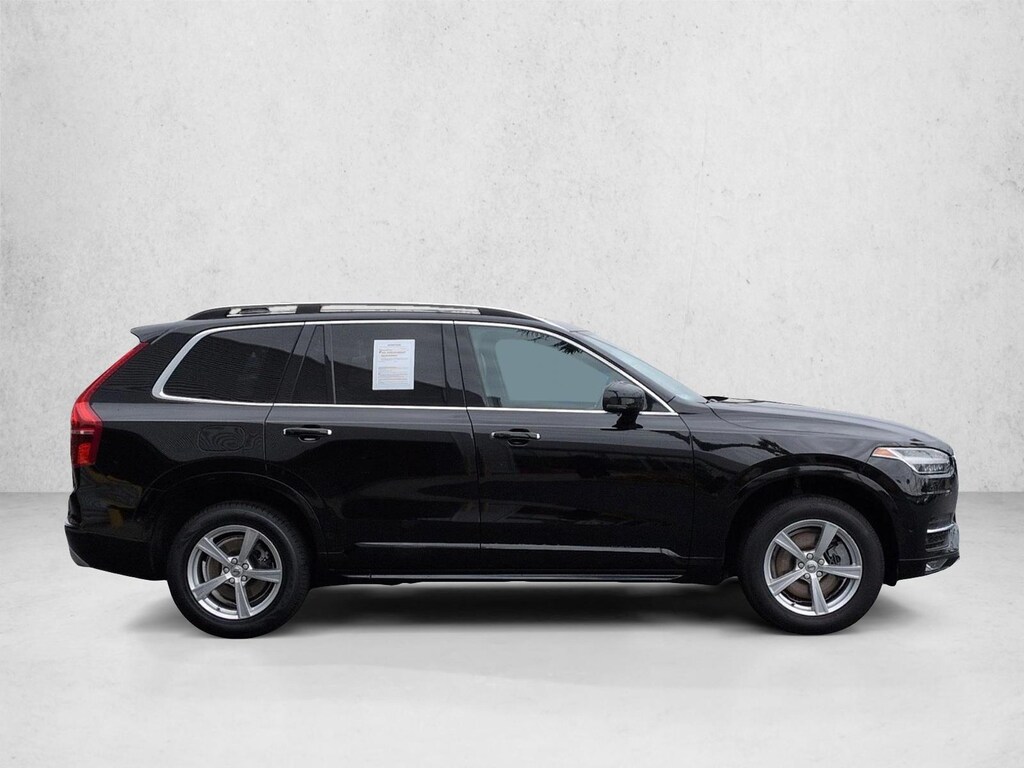 Used 2016 Volvo XC90 T5 Momentum AWD SUV