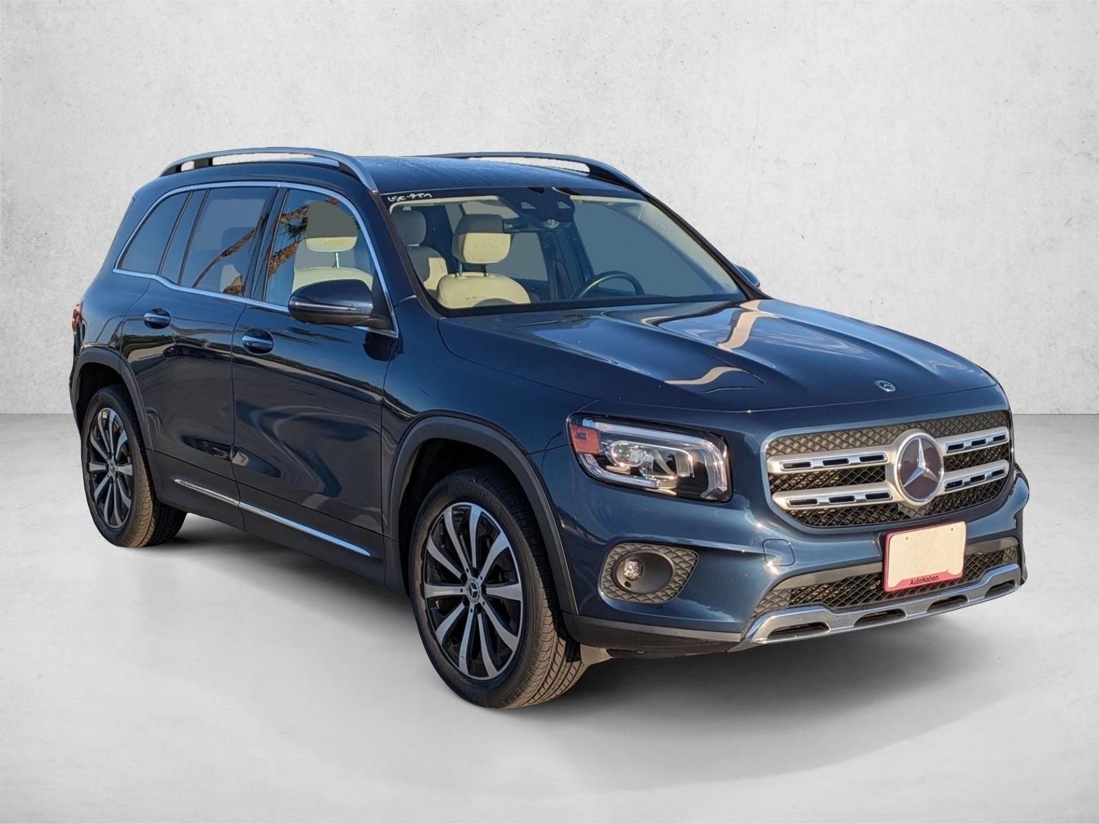 2022 Mercedes Benz GLB 250 photo 3