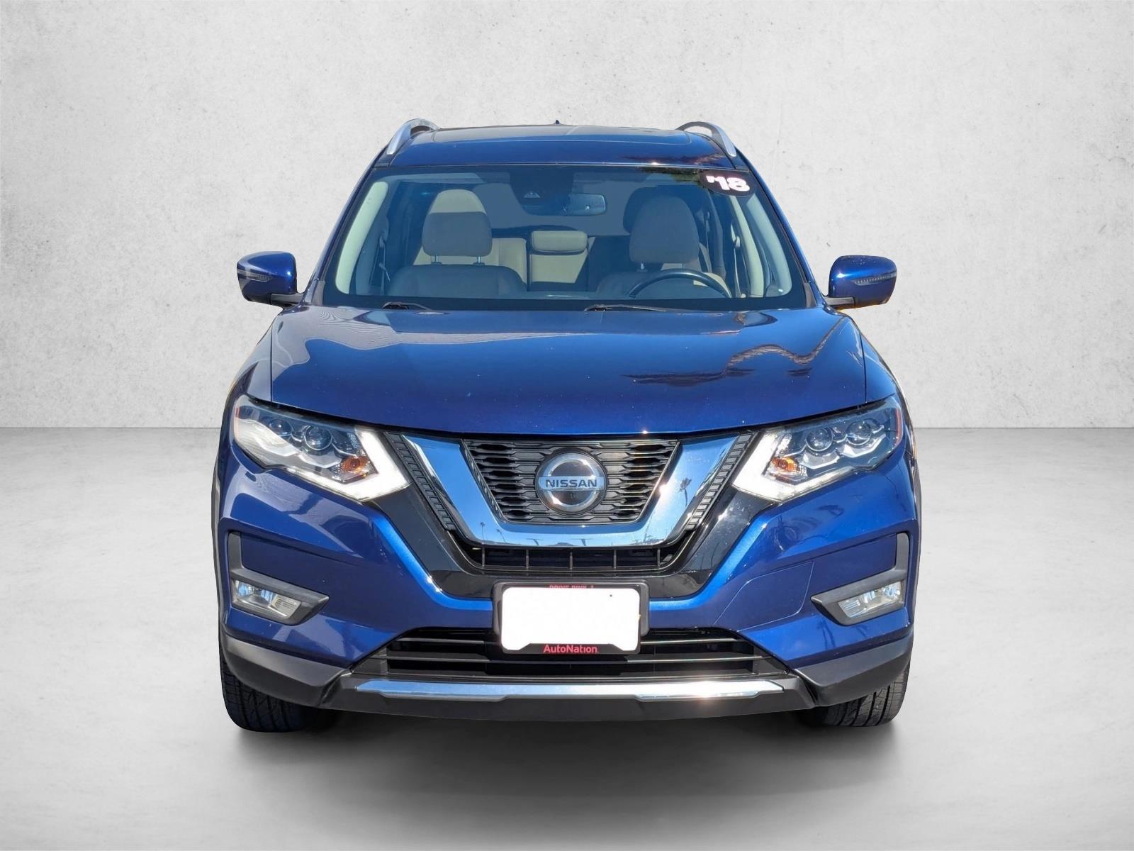 2018 Nissan Rogue SL photo 2