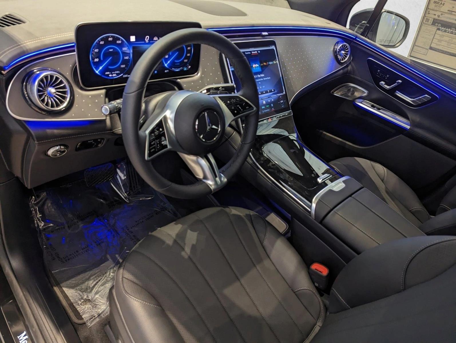 2025 Mercedes Benz 350 4MATIC photo 3