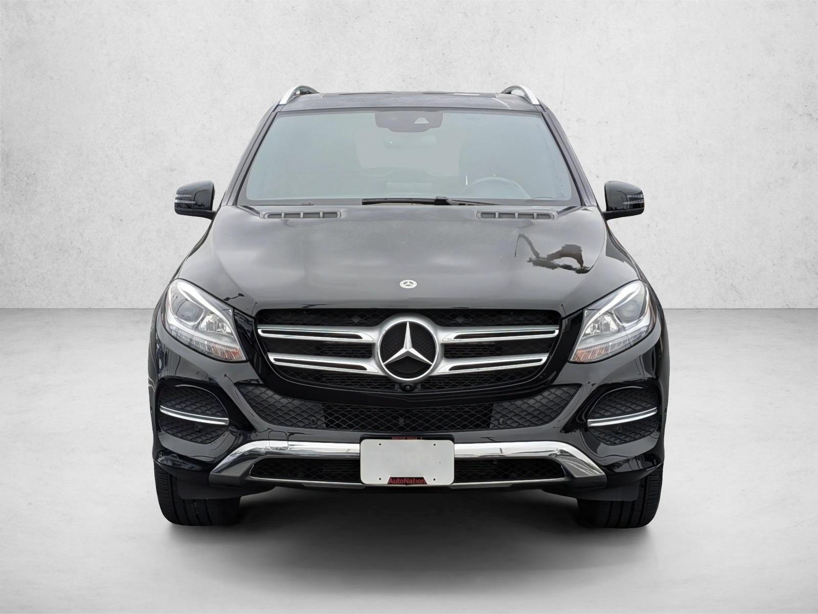 2018 Mercedes Benz GLE photo 2