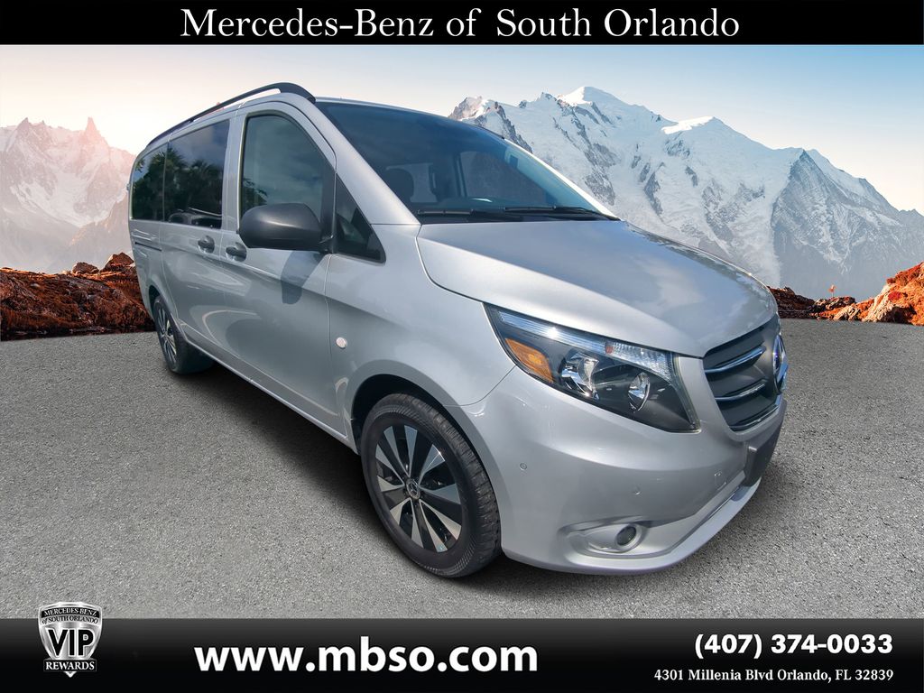 2023 Mercedes-Benz Metris Passenger Van Base