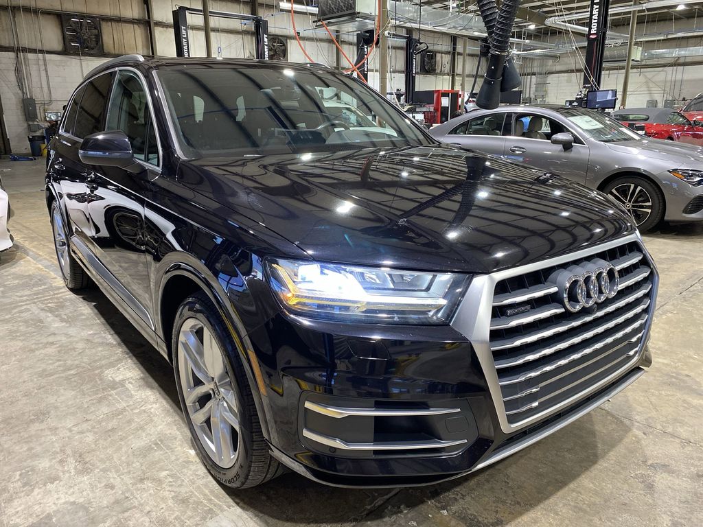 2018 Audi Q7 Prestige's photo