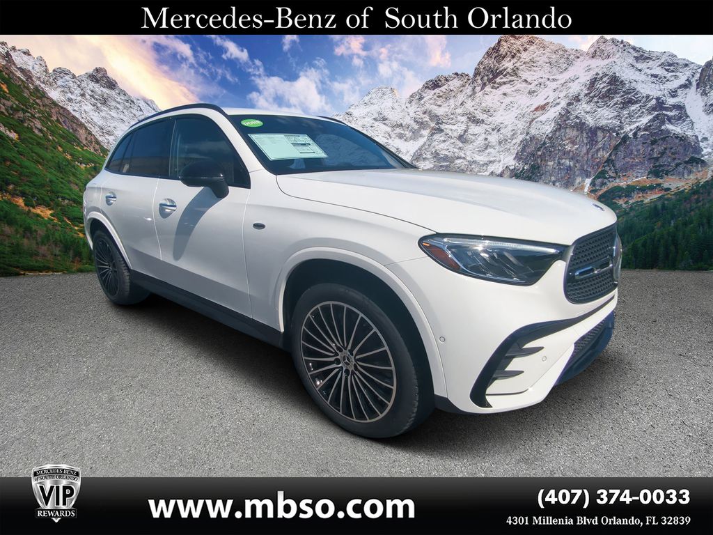 2025 Mercedes-Benz GLC Base's photo