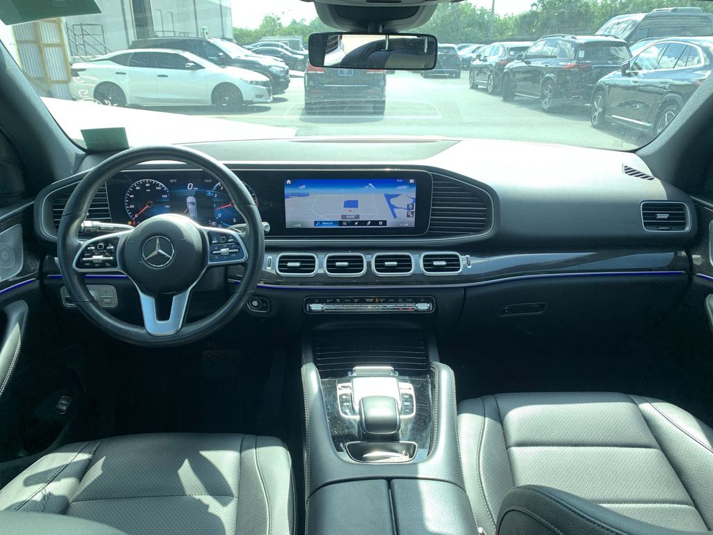 2020 Mercedes Benz GLE 4MATIC photo 2