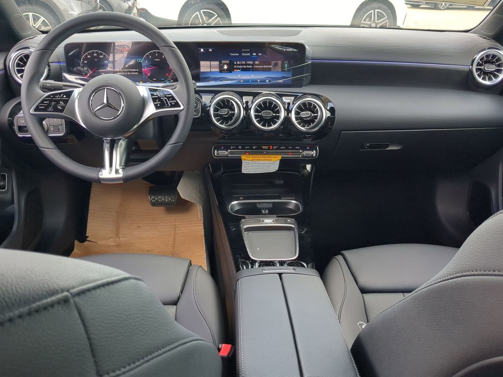 2025 Mercedes Benz CLA photo 2