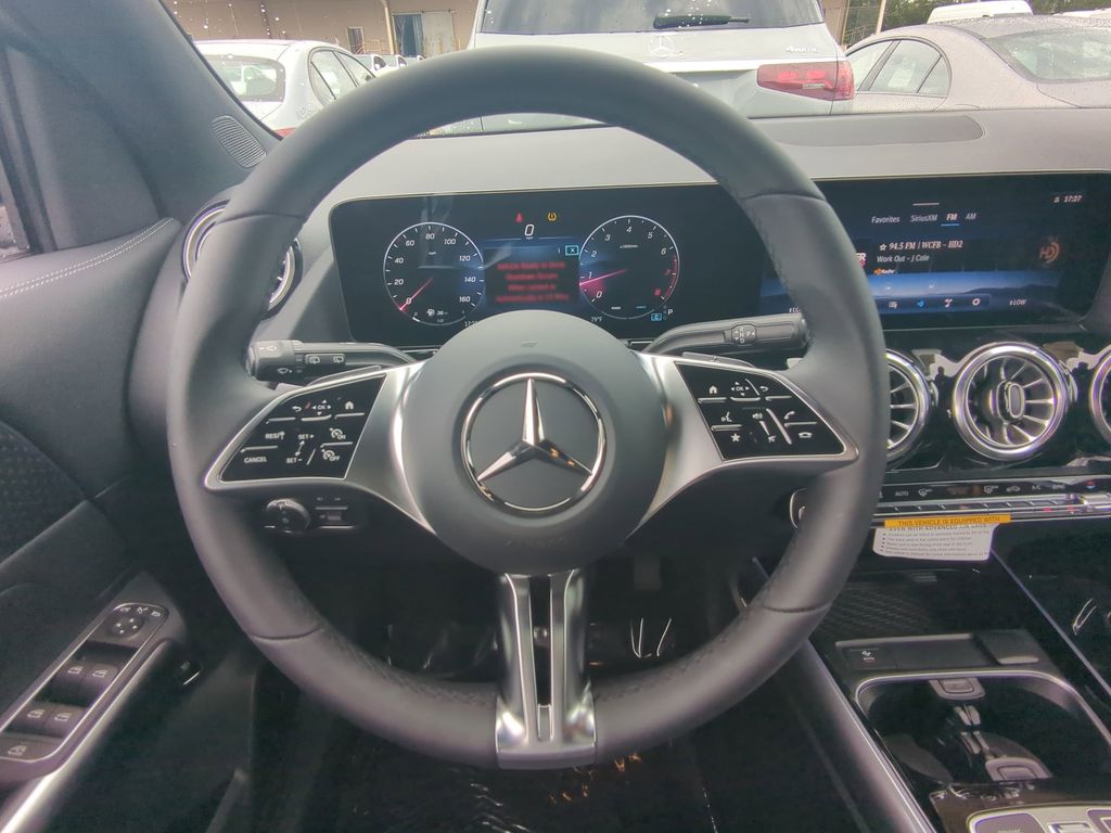 2026 Mercedes Benz GLA 250 photo 3