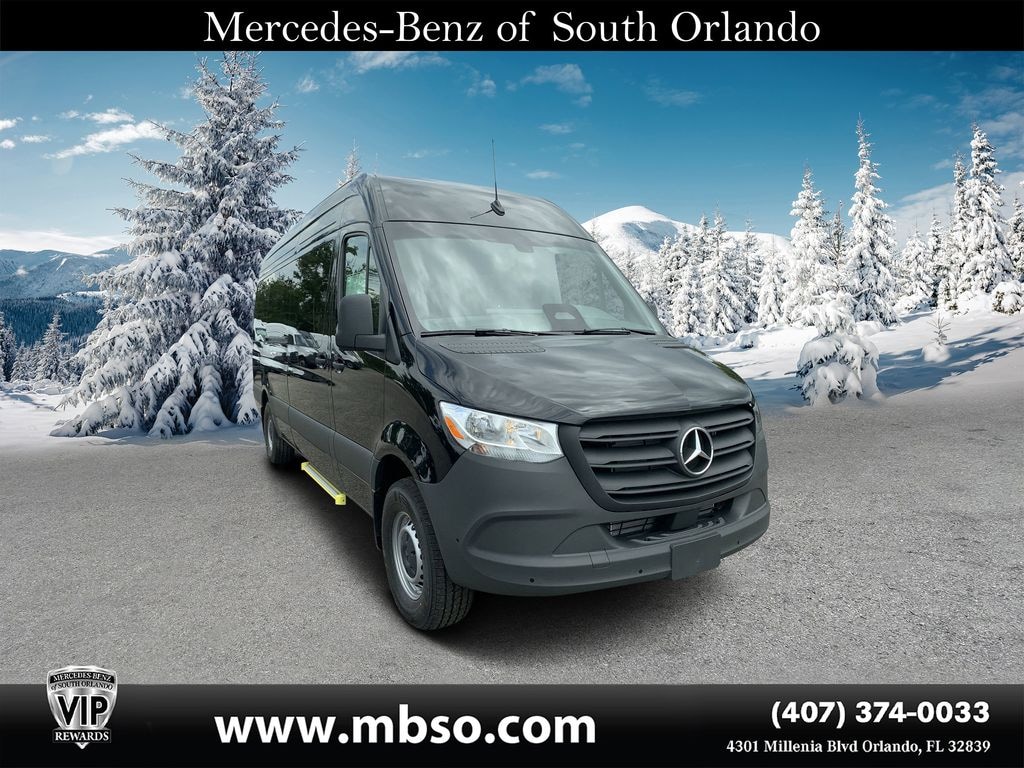 New 2025 Mercedes-Benz Sprinter 2500 Passenger 170 WB Minivan/Van