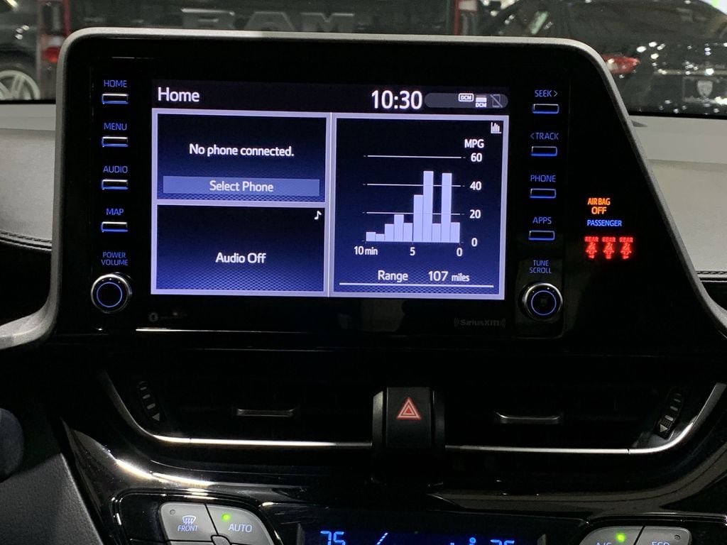 2021 Toyota C-HR photo 3