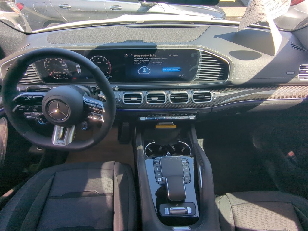 2025 Mercedes Benz GLE 53 AMG photo 2