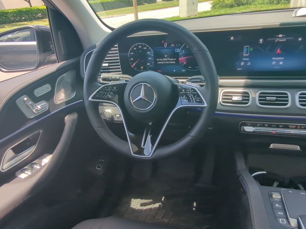2025 Mercedes Benz GLE 350 4MATIC photo 3