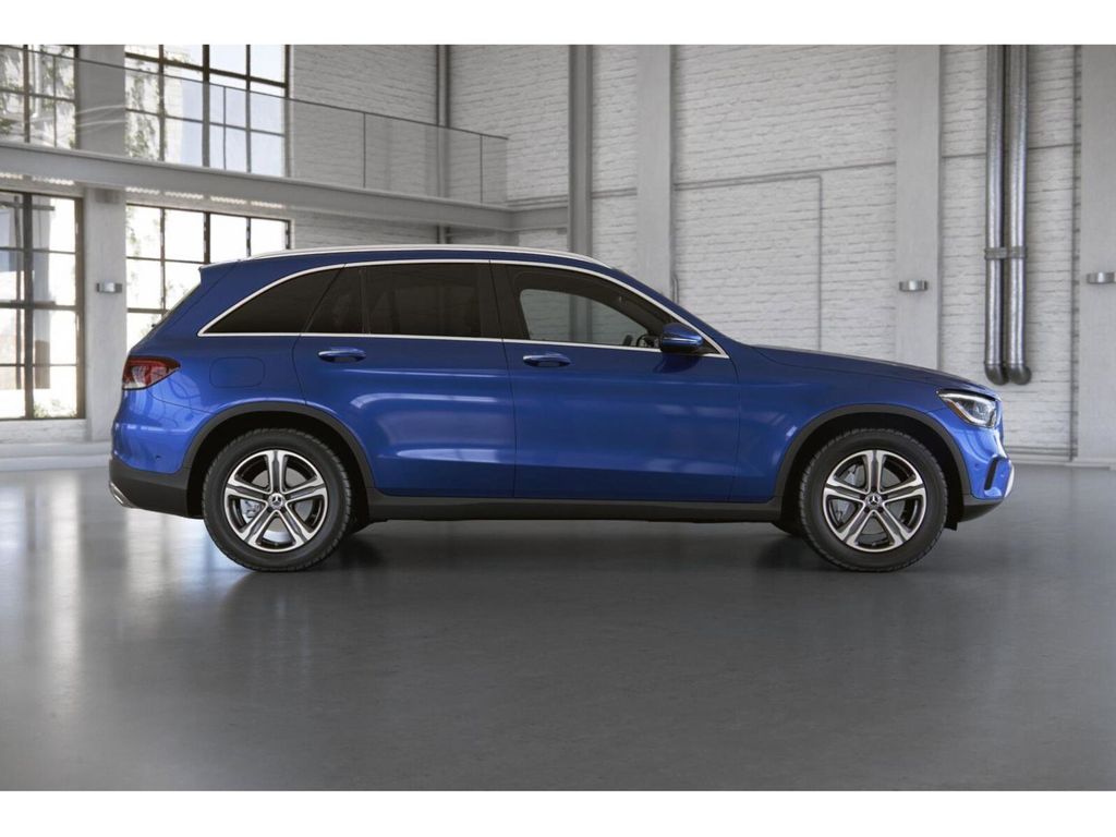 2021 Mercedes Benz GLC 300 photo 2