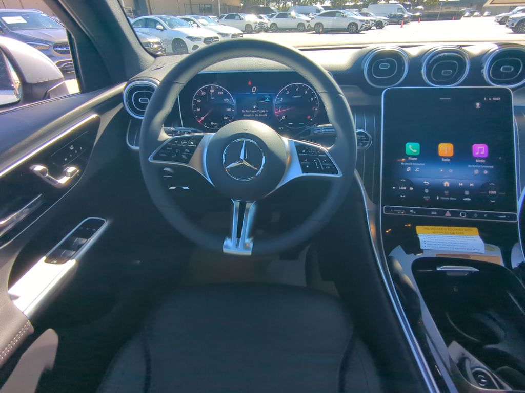 2026 Mercedes Benz GLC 300 photo 3