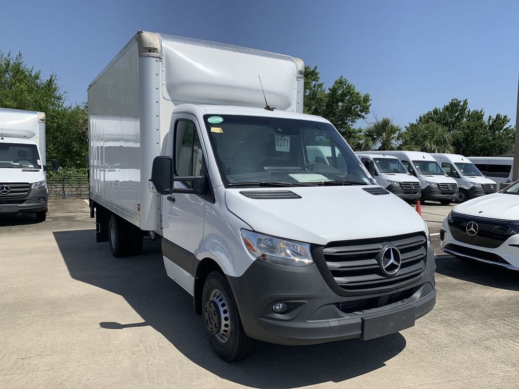 Used 2024 Mercedes-Benz Sprinter 3500 Standard Roof 4-Cyl Diesel HO Cab/Chassis