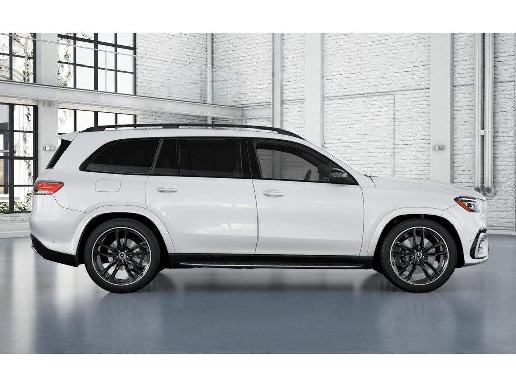 2025 Mercedes Benz GLS 450 4MATIC photo 2