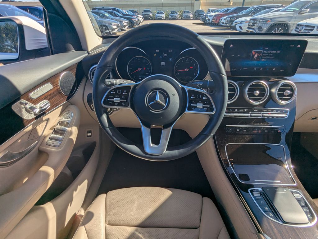 2021 Mercedes Benz GLC 4MATIC photo 2