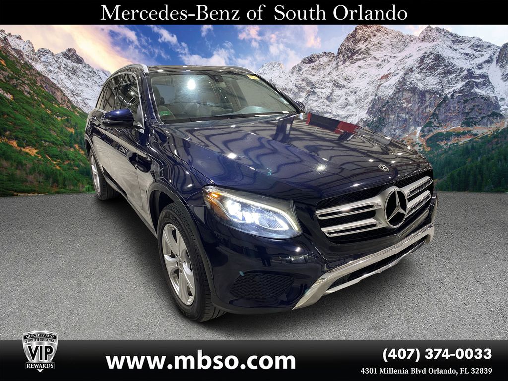 2018 Mercedes-Benz GLC GLC300's photo