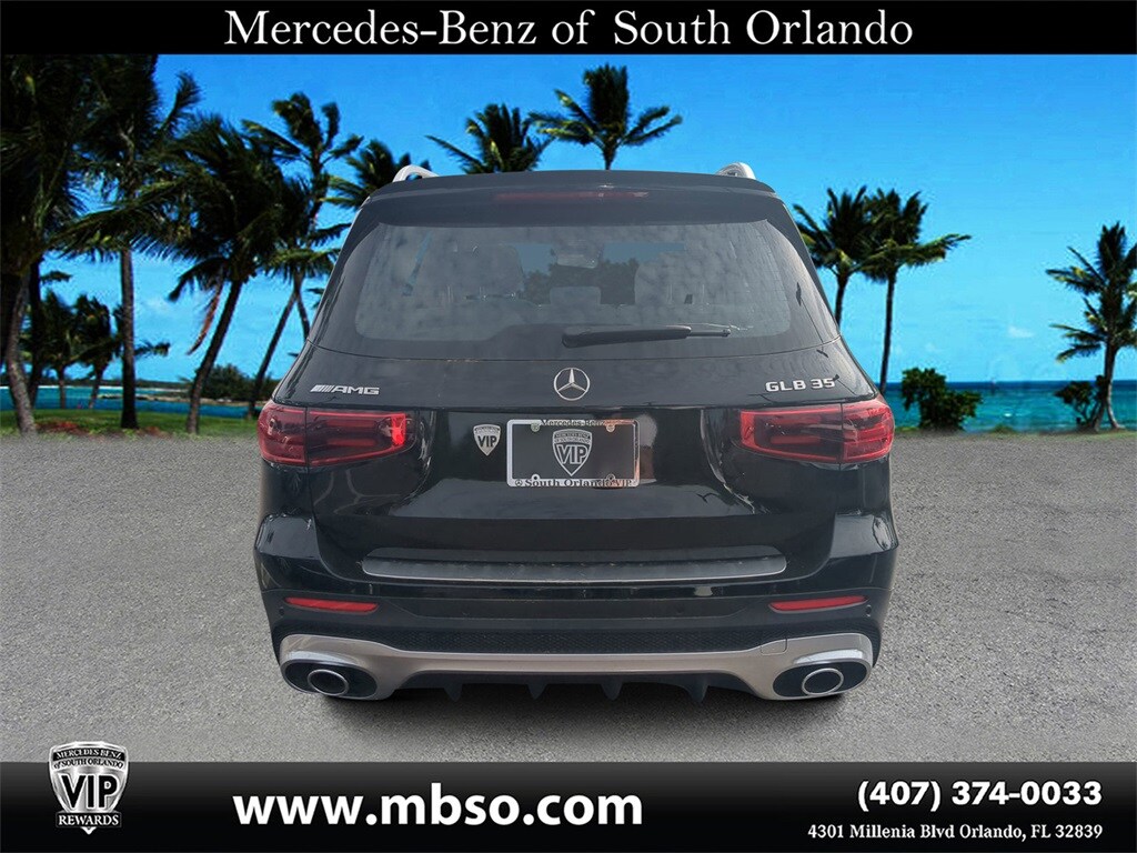 2024 Mercedes Benz GLB 35 AMG photo 3