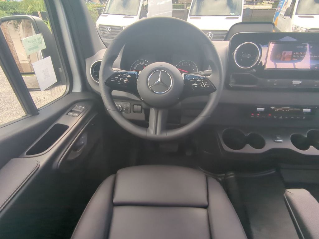 New 2025 Mercedes-Benz Sprinter 2500 Passenger 144 WB Minivan/Van
