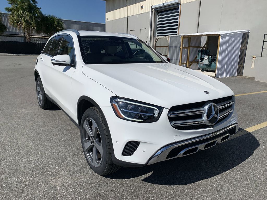 2022 Mercedes-Benz GLC GLC300's photo